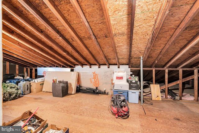 11 ARONIMINK DR, Newark, DE 19711