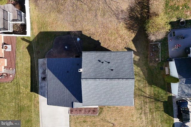 11 ARONIMINK DR, Newark, DE 19711