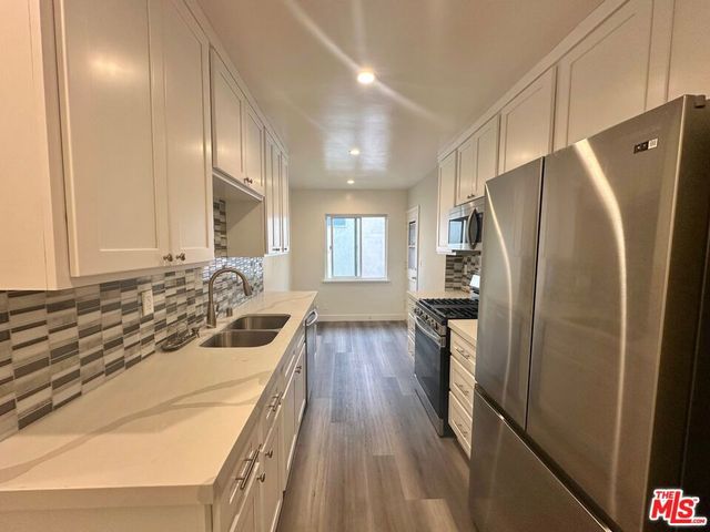 1000 N Orange Grove Avenue 9, West Hollywood, CA 90046