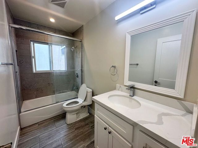 1000 N Orange Grove Avenue 9, West Hollywood, CA 90046