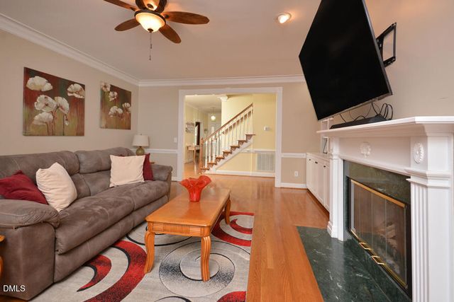 240 Coachlight Trail, Burlington, NC 27215