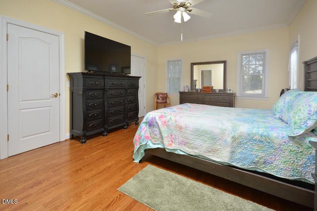 240 Coachlight Trail, Burlington, NC 27215