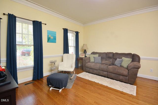 240 Coachlight Trail, Burlington, NC 27215