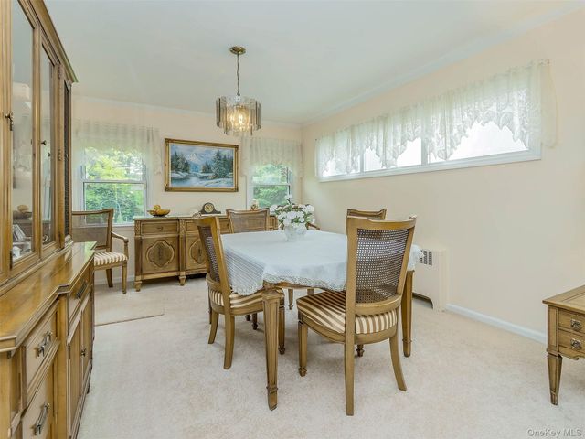 38 Pell Terrace, Garden City, NY 11530