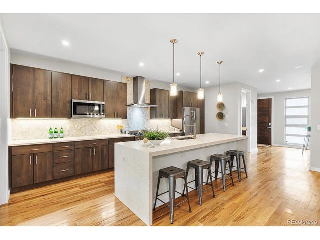 2930 S Lincoln St, Englewood, CO 80113