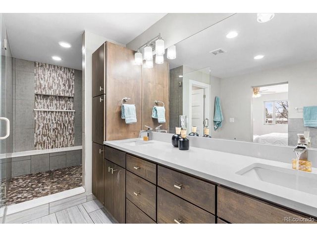 2930 S Lincoln St, Englewood, CO 80113