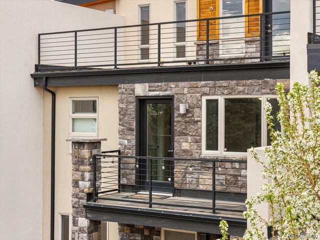 2930 S Lincoln St, Englewood, CO 80113