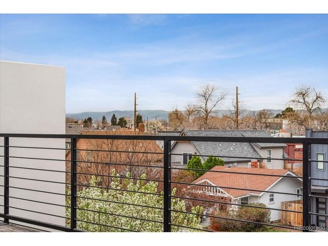 2930 S Lincoln St, Englewood, CO 80113