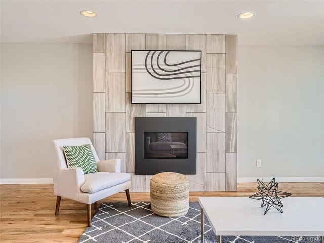 2930 S Lincoln St, Englewood, CO 80113