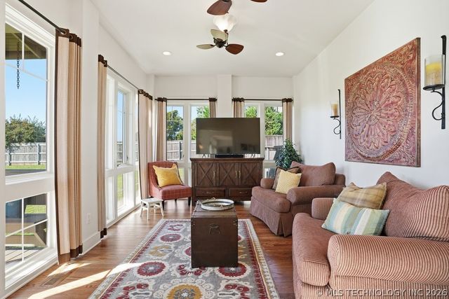 418 E 111th Street S, Jenks, OK 74037