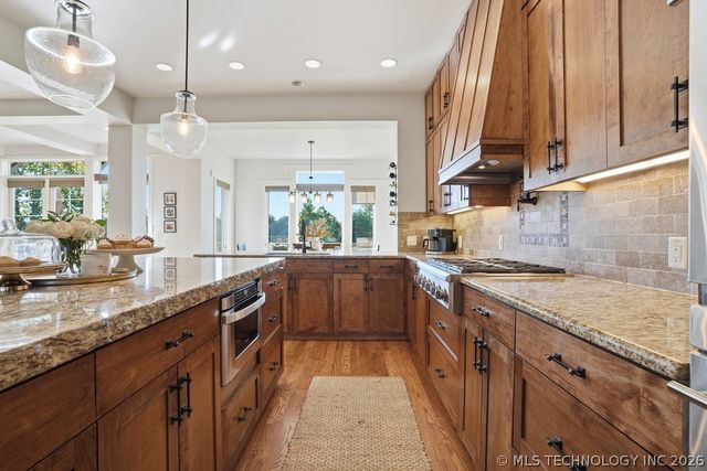418 E 111th Street S, Jenks, OK 74037
