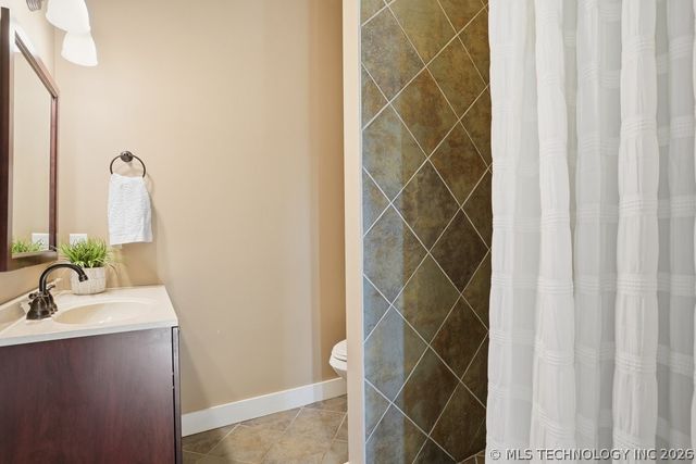 418 E 111th Street S, Jenks, OK 74037