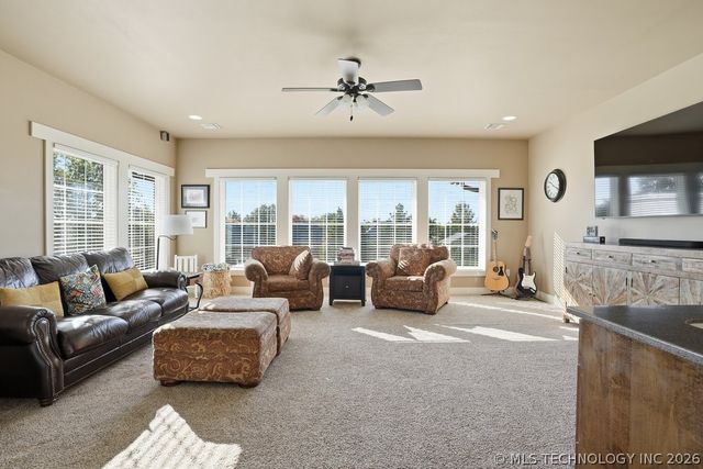 418 E 111th Street S, Jenks, OK 74037