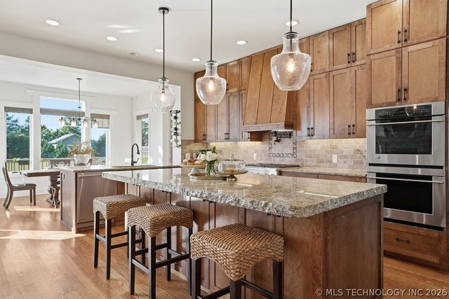 418 E 111th Street S, Jenks, OK 74037