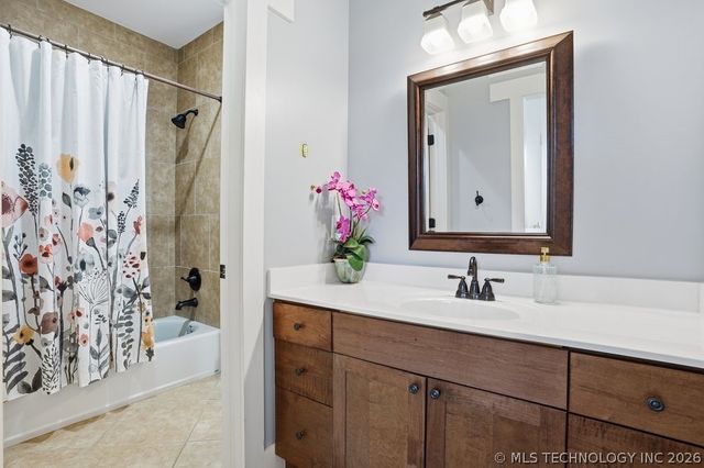 418 E 111th Street S, Jenks, OK 74037