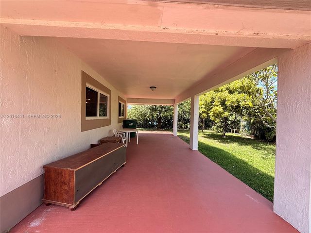 35760 SW 186th Ave, Homestead, FL 33034