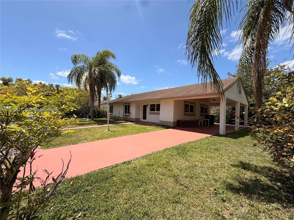 35760 SW 186th Ave, Homestead, FL 33034