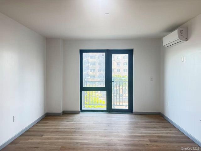 70-40 45th Avenue 3c, Woodside, NY 11377