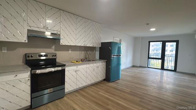 70-40 45th Avenue 3c, Woodside, NY 11377