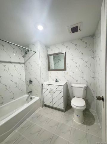 70-40 45th Avenue 3c, Woodside, NY 11377