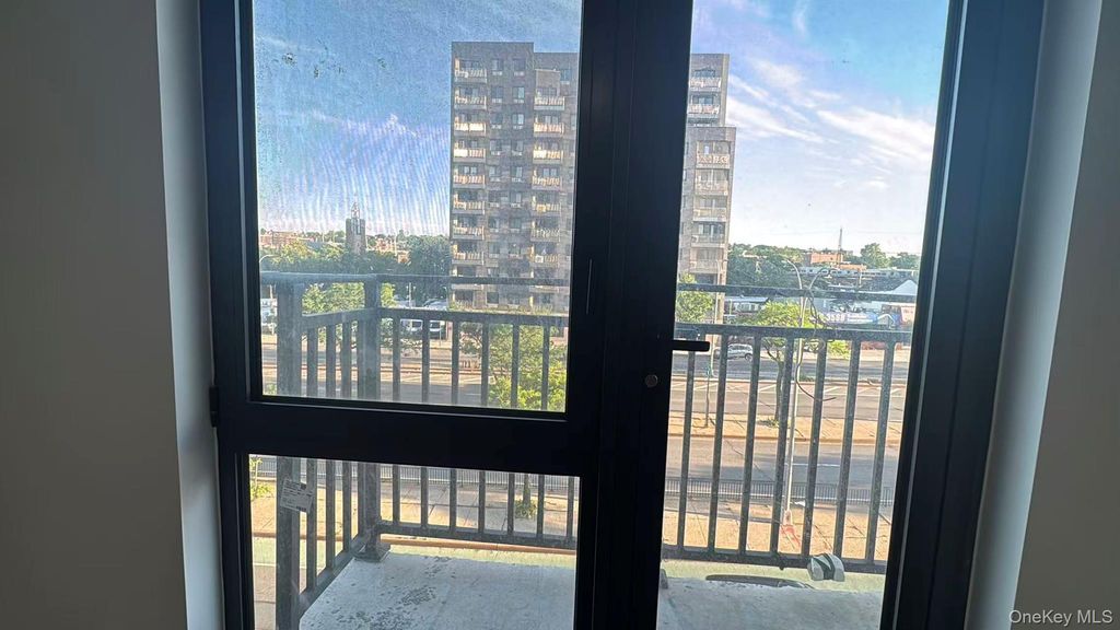 70-40 45th Avenue 3c, Woodside, NY 11377