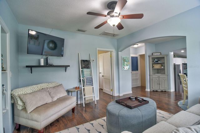 318 34TH STREET W, Bradenton, FL 34205