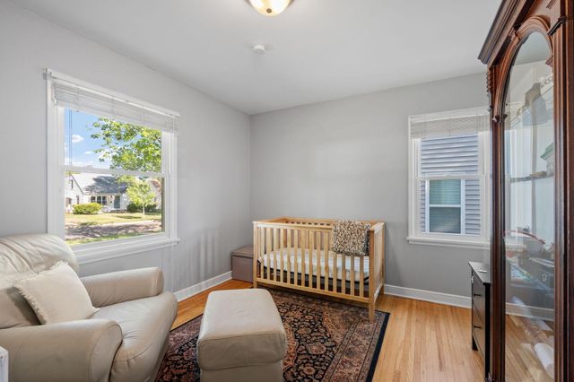 2825 Kentucky Avenue S, Saint Louis Park, MN 55426