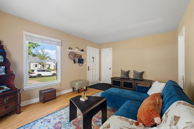 2825 Kentucky Avenue S, Saint Louis Park, MN 55426