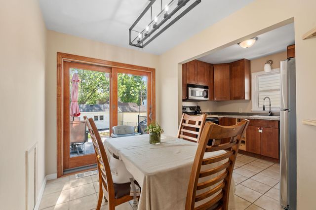 2825 Kentucky Avenue S, Saint Louis Park, MN 55426