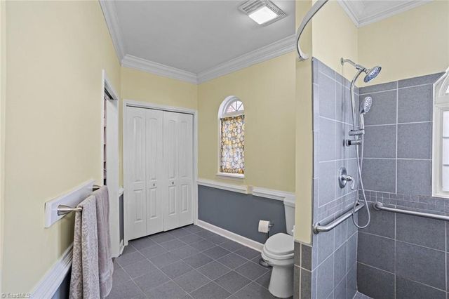 290 Greenturf Drive, Winston-salem, NC 27107