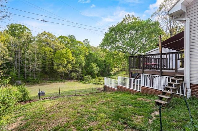 290 Greenturf Drive, Winston-salem, NC 27107