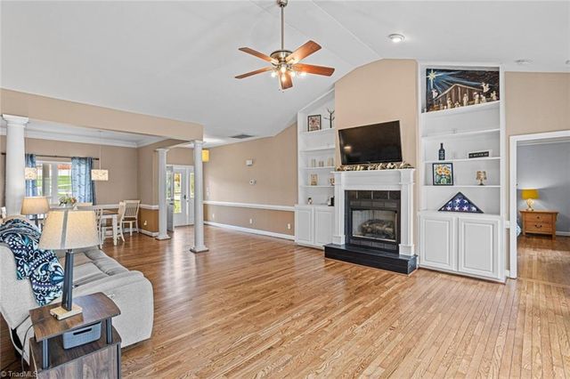 290 Greenturf Drive, Winston-salem, NC 27107