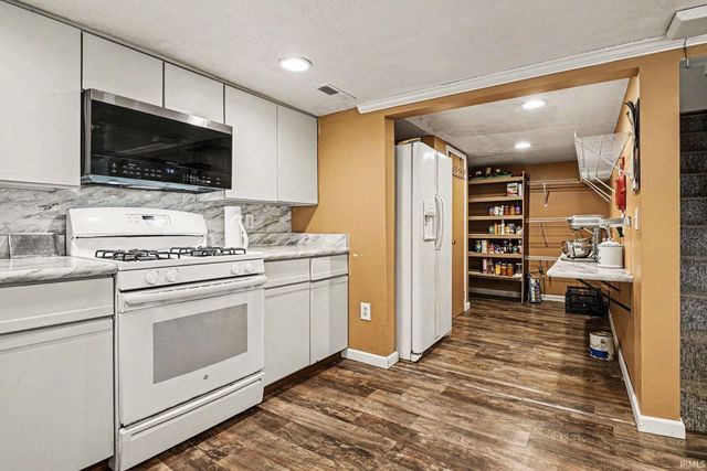 64622 County Road 33, Goshen, IN 46526