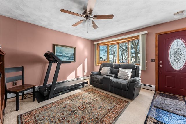 56 Warwick Street, East Providence, RI 02914