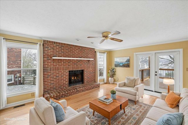 901 Woodglen Court, Lexington, KY 40515