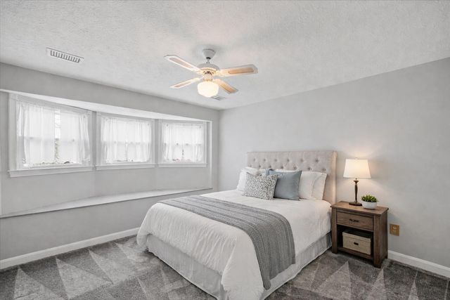 901 Woodglen Court, Lexington, KY 40515