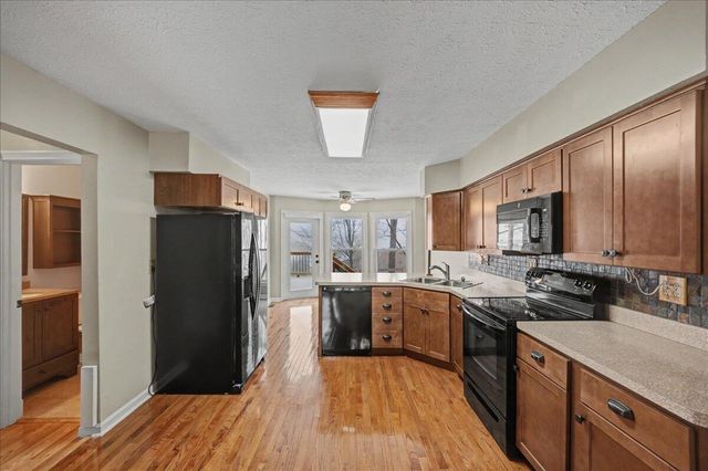 901 Woodglen Court, Lexington, KY 40515