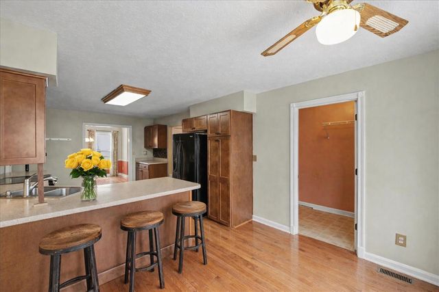 901 Woodglen Court, Lexington, KY 40515