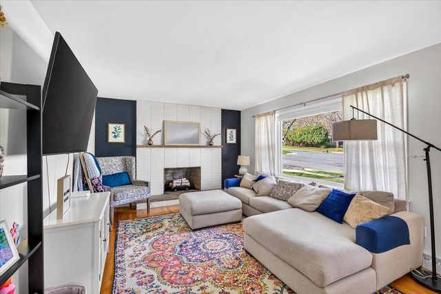 429 S Midvale Boulevard, Madison, WI 53711
