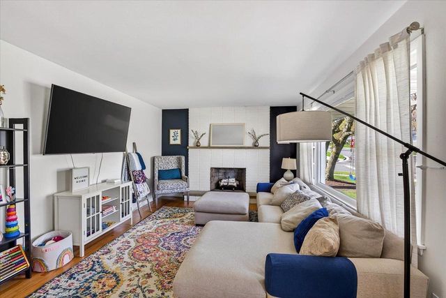 429 S Midvale Boulevard, Madison, WI 53711
