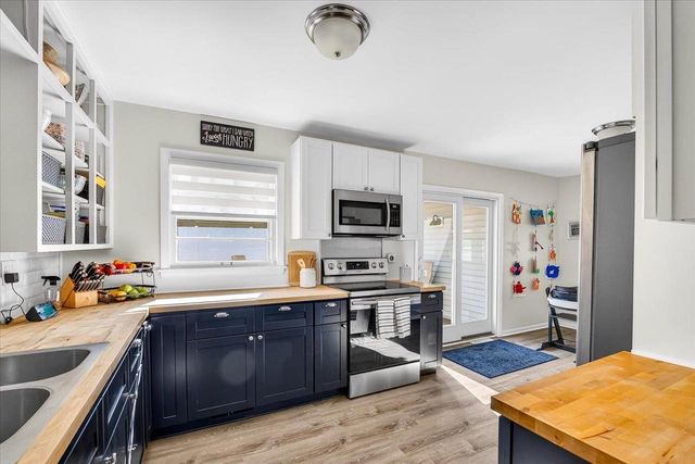 429 S Midvale Boulevard, Madison, WI 53711