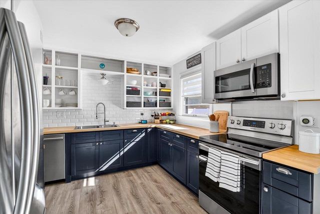 429 S Midvale Boulevard, Madison, WI 53711