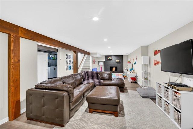 429 S Midvale Boulevard, Madison, WI 53711