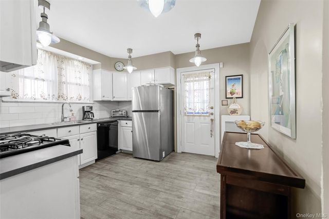 45-20 156th Street, Flushing, NY 11355