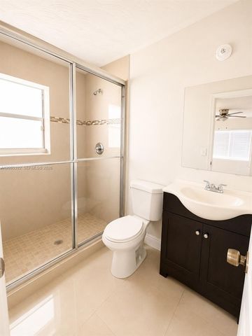 5325 SW 22nd St, West Park, FL 33023
