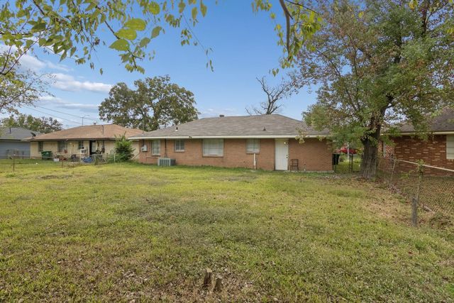 9029 Homewood Lane, Houston, TX 77078