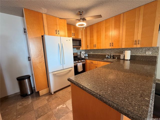 2452 Tusitala Street 1505, Honolulu, HI 96815