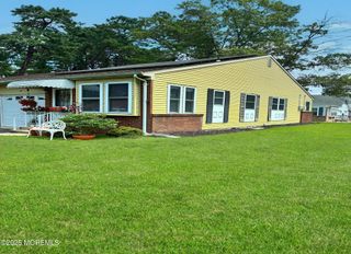 5 Graystone Place, 62, Whiting, NJ 08759