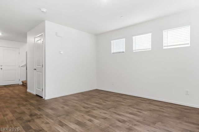 341 Summer Sparrow Avenue, Henderson, NV 89011
