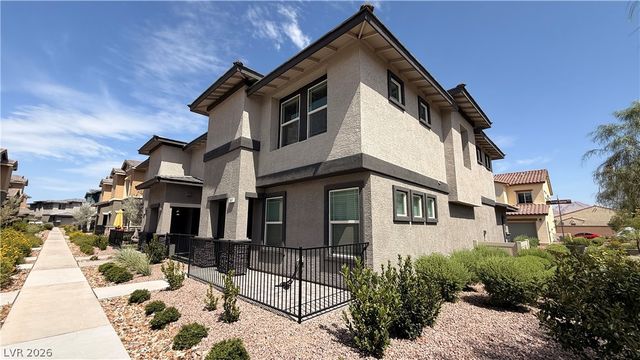 341 Summer Sparrow Avenue, Henderson, NV 89011